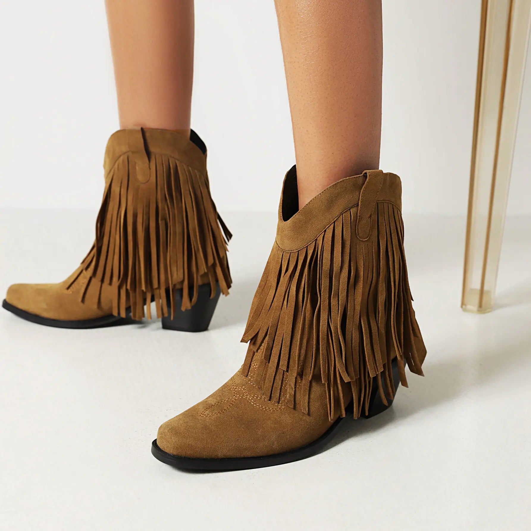 Fashionable Suede Ankle Boots with Fringe for Women